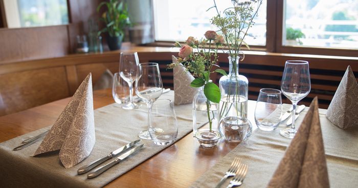 http://cdn.gastronovi.com/tmp/images/dsc8369-13x18_700x368_of_4880590717fda3a38.jpg