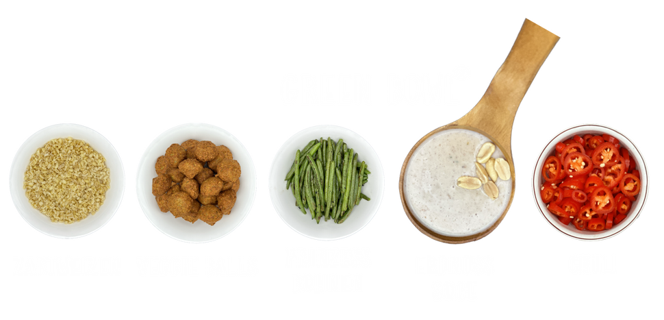 Bowl mit Zartweizen Veggie Balls Prinzessbohnen Erdnusssoße und Chili