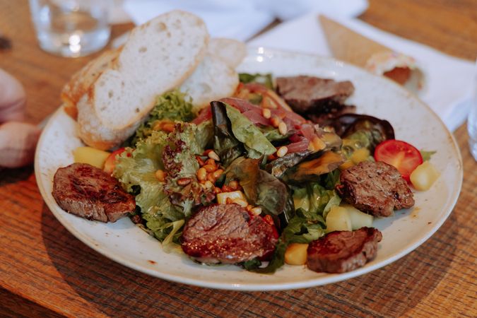 https://cdn.gastronovi.com/tmp/images/_1643-25-08-27-241-von-243_1920x450_or_405655714793ec77b.jpg