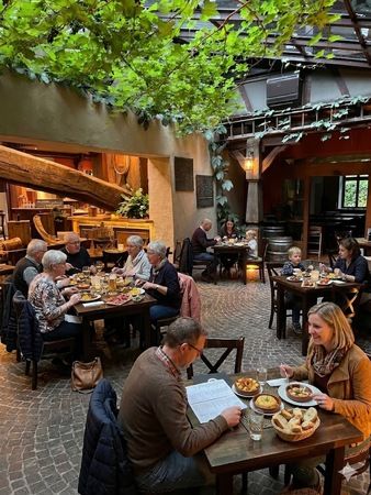 https://cdn.gastronovi.com/tmp/images/_41125a63-0c10-4342-a357-012ee0d9b3f7_1920x450_or_487787429b9e8582a.jpg