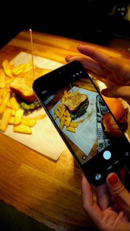 https://cdn.gastronovi.com/tmp/images/_42e708a8-91a8-4858-ba07-b4d9984559ed_1920x450_or_508219474110cbf27.jpeg