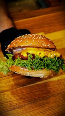 https://cdn.gastronovi.com/tmp/images/_5598fd0f-cd4d-44c9-93d0-cf577b389167_1920x450_or_50821951684652d96.jpeg