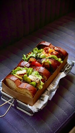 https://cdn.gastronovi.com/tmp/images/_829116f3-177f-4d73-8967-c040bf80a4d7_1920x450_or_508219537ea8f2aac.jpeg