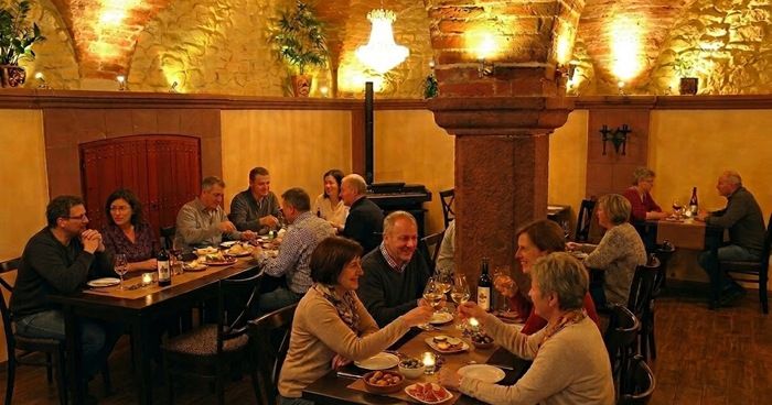 https://cdn.gastronovi.com/tmp/images/_8496c49d-0667-461d-9afd-b044efe615e1_700x368_of_487783033cc705a4d.jpg