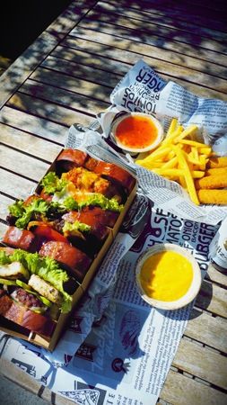 https://cdn.gastronovi.com/tmp/images/_865ca8e9-1daf-4cc7-933d-459c65a48f7d_1920x450_or_508219495a9770a59.jpeg