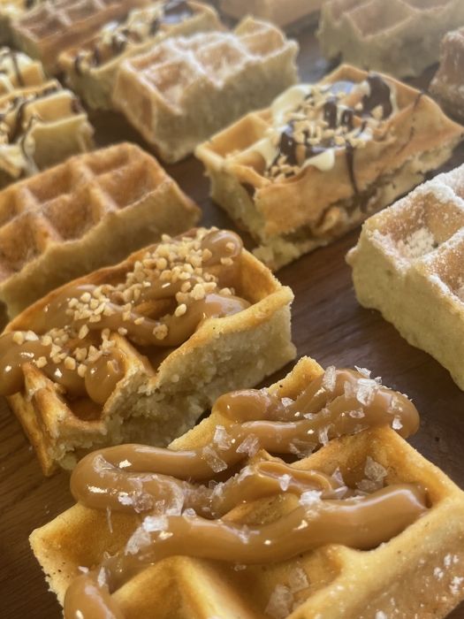 Brot und Stühle & Oh My Waffle! Catering