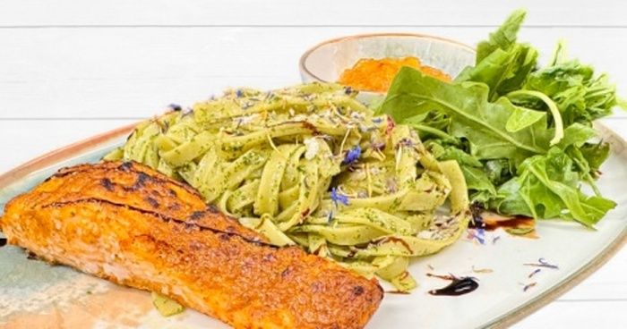 https://cdn.gastronovi.com/tmp/images/bild-mit-text-lachs-p-seite_700x368_of_505139824fa5a71ce.jpg