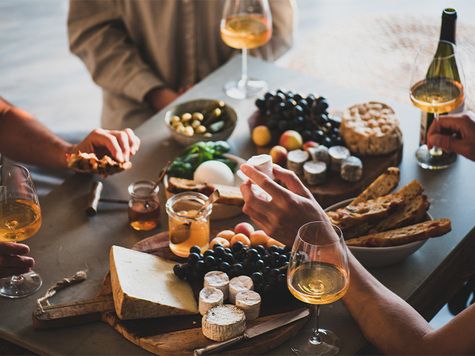 https://cdn.gastronovi.com/tmp/images/bld-text_678x356_or_302984835e593d3de.jpg