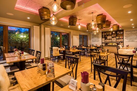https://cdn.gastronovi.com/tmp/images/bockelmanns-bierhaus-kaminzimmer2_678x356_or_22902362449e26efe.jpg