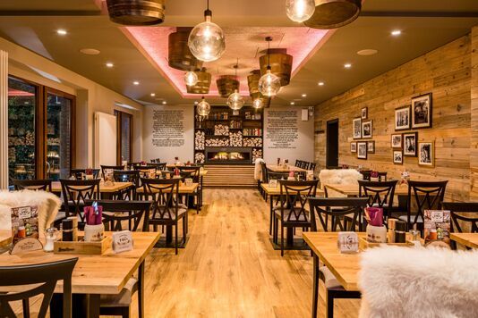 https://cdn.gastronovi.com/tmp/images/bockelmanns-bierhaus-kaminzimmer3_678x356_or_229023631eb2f50af.jpg