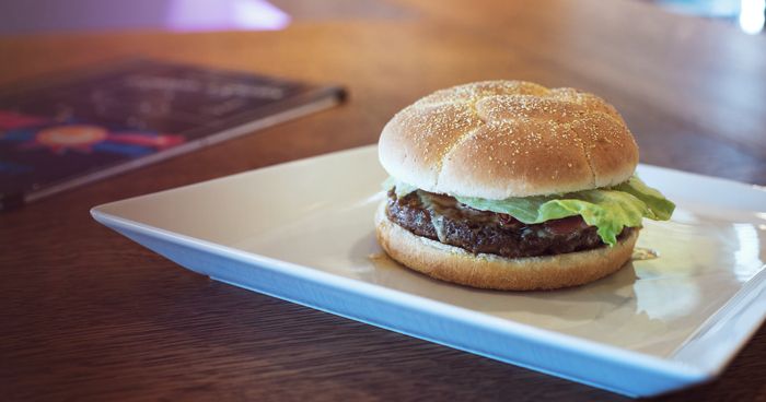 https://cdn.gastronovi.com/tmp/images/burger-theke_700x368_of_1232677401dbb988.jpg