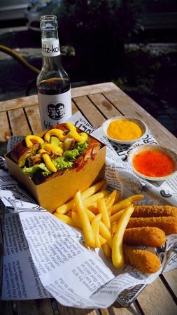 https://cdn.gastronovi.com/tmp/images/c3074b2f-00f5-400d-b56e-9524dcbf021e_1920x450_or_50821964228be2760.jpeg