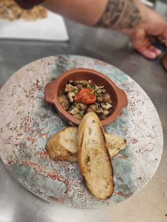 https://cdn.gastronovi.com/tmp/images/champignons_1920x450_or_482188248a86d3d11.jpg