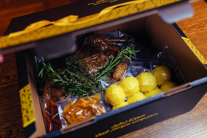 https://cdn.gastronovi.com/tmp/images/dudb-hs-4072_1920x450_or_496445756a60a2c00.jpg
