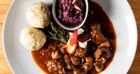 https://cdn.gastronovi.com/tmp/images/edelgulasch-hirsch-01-002_700x368_of_313171971a0e620ca.jpg