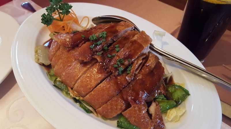 https://cdn.gastronovi.com/tmp/images/essen_1920x450_or_50286262820d36089.jpg