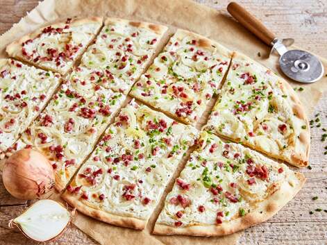 https://cdn.gastronovi.com/tmp/images/flammkuchen_564x353_or_481619511c2b5acb7.jpg