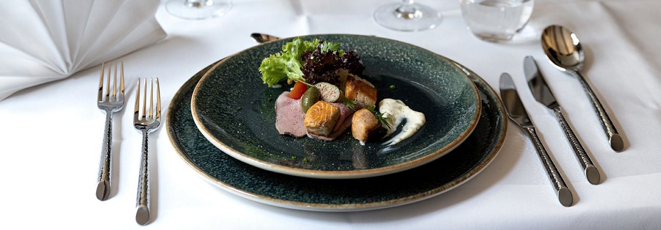 https://cdn.gastronovi.com/tmp/images/gourmande-geschnitten_1920x450_or_225195902a8a3ce0d.jpg