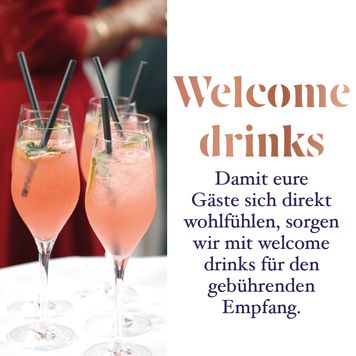 https://cdn.gastronovi.com/tmp/images/hansekai-hamburg-restaurant-eventlocation-hochzeit-wedding-trinken-welcome-drink-spass-essen_hansekai-hamburg-restaurant-eventlocation-hochzeit-wedding-trinken-welcome-drink-spass-essen_678x356_or_1083096186fa87127.jpg