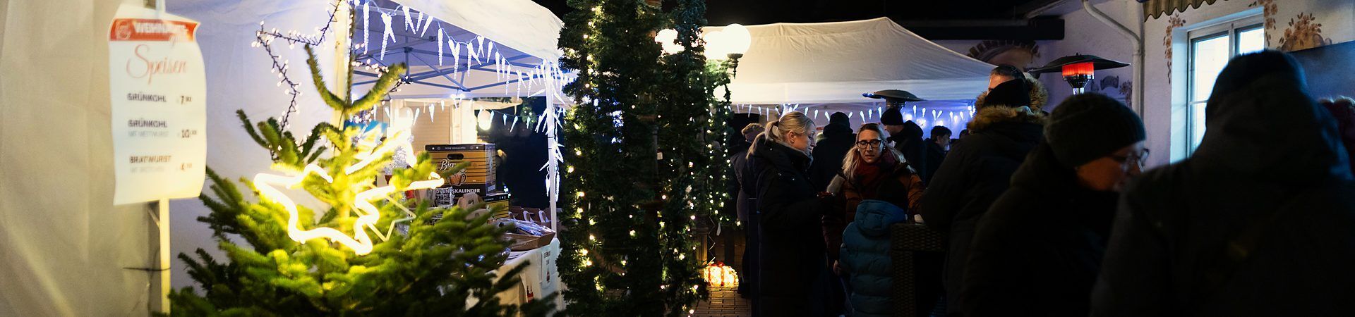 https://cdn.gastronovi.com/tmp/images/hs-weihnachtsmarkt-biergarten-titel-1920x450_1920x450_or_54155153042c5a833.jpg