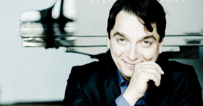 https://cdn.gastronovi.com/tmp/images/igor-tchetuev-7_700x368_of_6263439445a2c548.jpg
