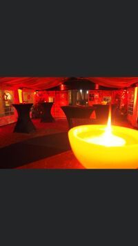 https://cdn.gastronovi.com/tmp/images/impressionen-weihnachtszelt2_678x356_or_470188265b023d31.jpg