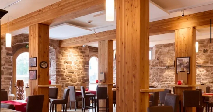 https://cdn.gastronovi.com/tmp/images/innenansicht_700x368_of_5296946645cdd79a7.png