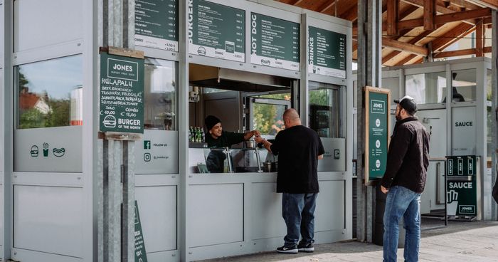 https://cdn.gastronovi.com/tmp/images/jones-voehringen-1_700x368_of_466493058c112c6f7.jpg