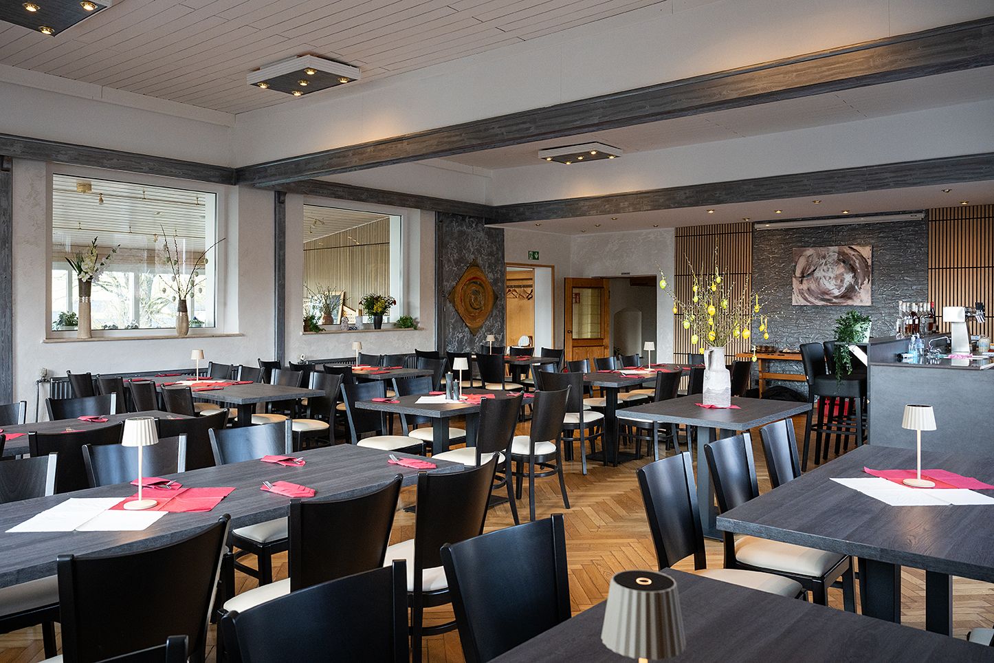 https://cdn.gastronovi.com/tmp/images/landgasthof-sellanger-saal1_1920x1920_or_4773873549d247a26.jpg