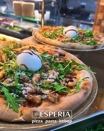 https://cdn.gastronovi.com/tmp/images/pizza_1920x450_or_504331627db284c70.jpg