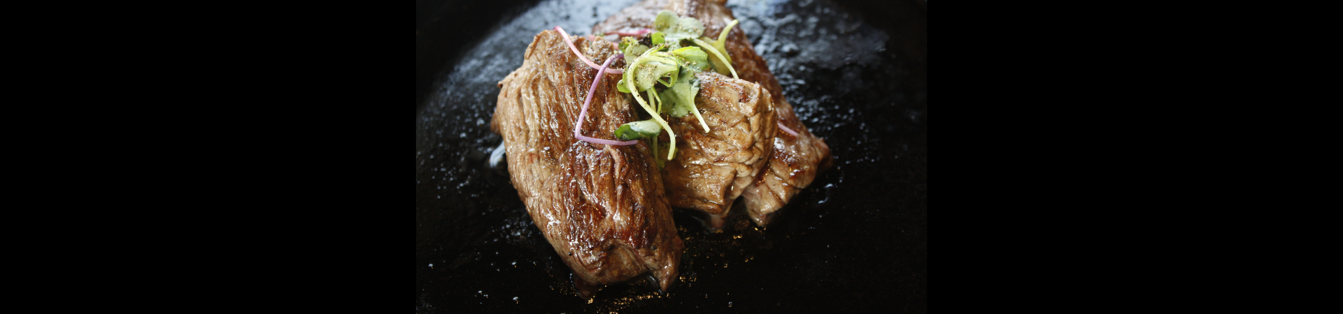 https://cdn.gastronovi.com/tmp/images/speisen-trinken-seitenbild_1920x450_or_485239344425a9869.png