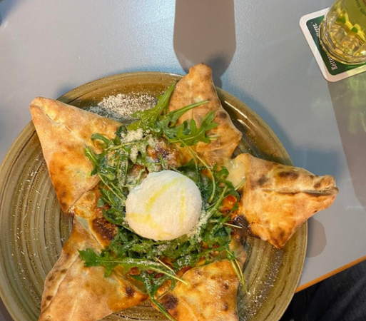 https://cdn.gastronovi.com/tmp/images/sternpizza_1920x450_or_504331613b1f441cc.png