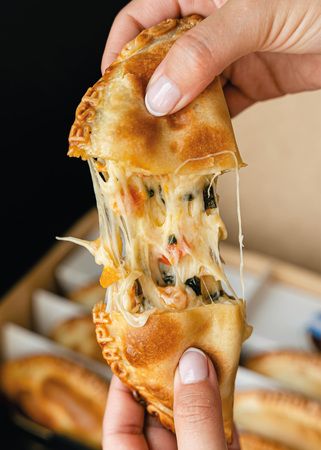 https://cdn.gastronovi.com/tmp/images/tb-caprese_1920x450_or_50852287005df9b44.jpg
