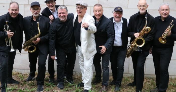 https://cdn.gastronovi.com/tmp/images/the-magictones_700x368_of_47497901139a80b54.jpg