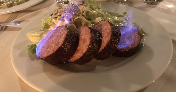 https://cdn.gastronovi.com/tmp/images/treberwurst_700x368_of_43835866880461520.jpg