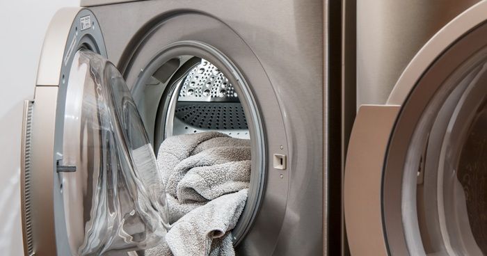 https://cdn.gastronovi.com/tmp/images/washing-machine-2668472_700x368_of_4367162918cfdf4d9.jpg
