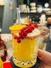 https://cdn.gastronovi.com/tmp/images/whisky-sour_525x700_of_3907142812fa74341.jpg